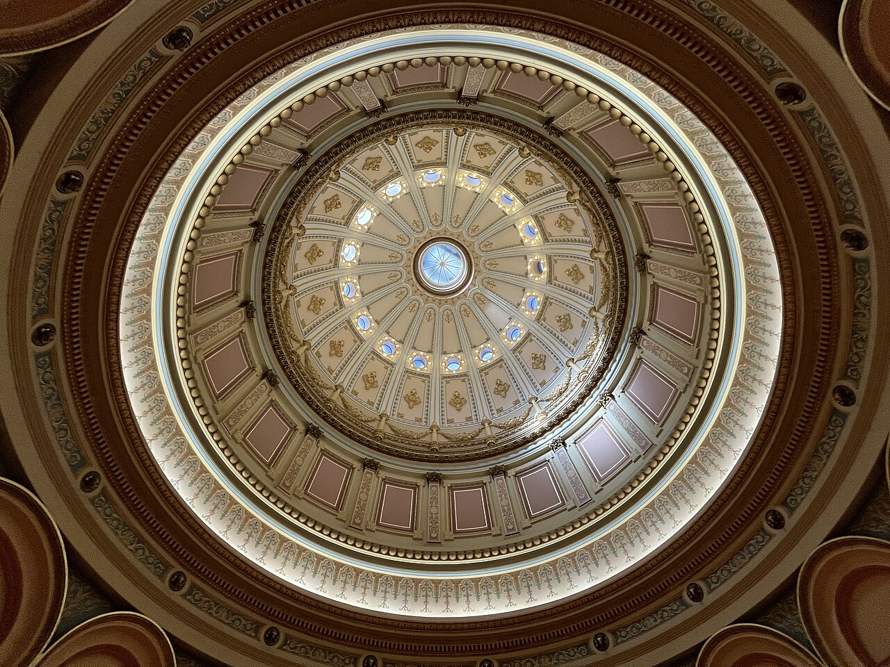 The interior rotunda of the California State Capitol in Sacramento, January 27, 2025. California governance and legal-framework context; this is not a Kern County board meeting, applicant interview or an image of a vacancy. Photo: Antony-22, CC BY-SA 4.0.