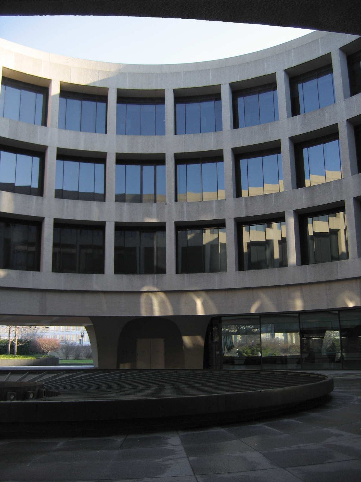 View from the center courtyard of the Hirshhorn Museum in Washington, D.C., January 8, 2005. Archival architecture context; does not document the current exhibition.